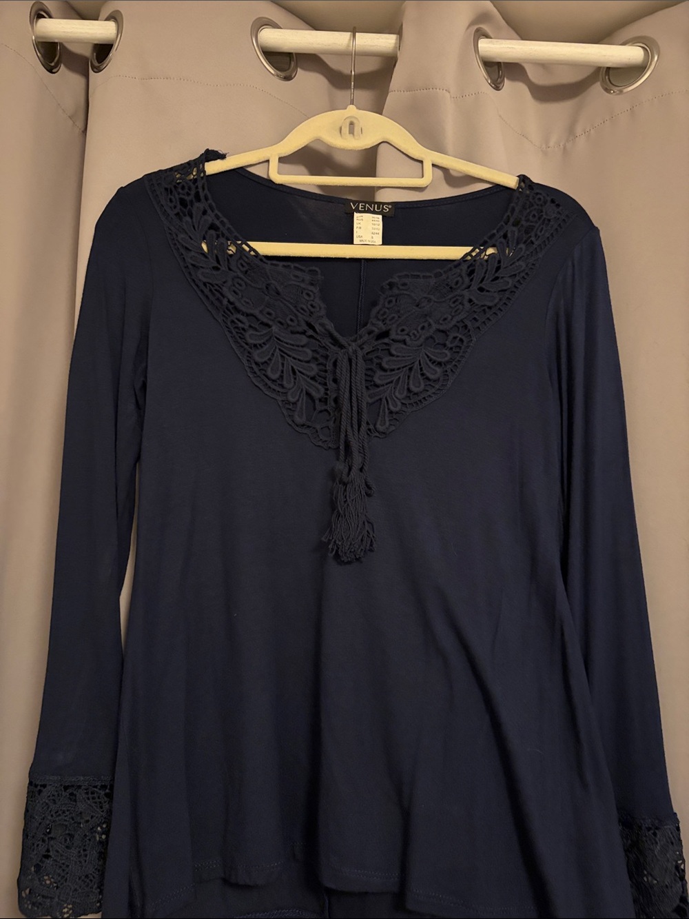 VENUS Navy Crochet-Trim Tassel V-Neck Long Sleeve Top